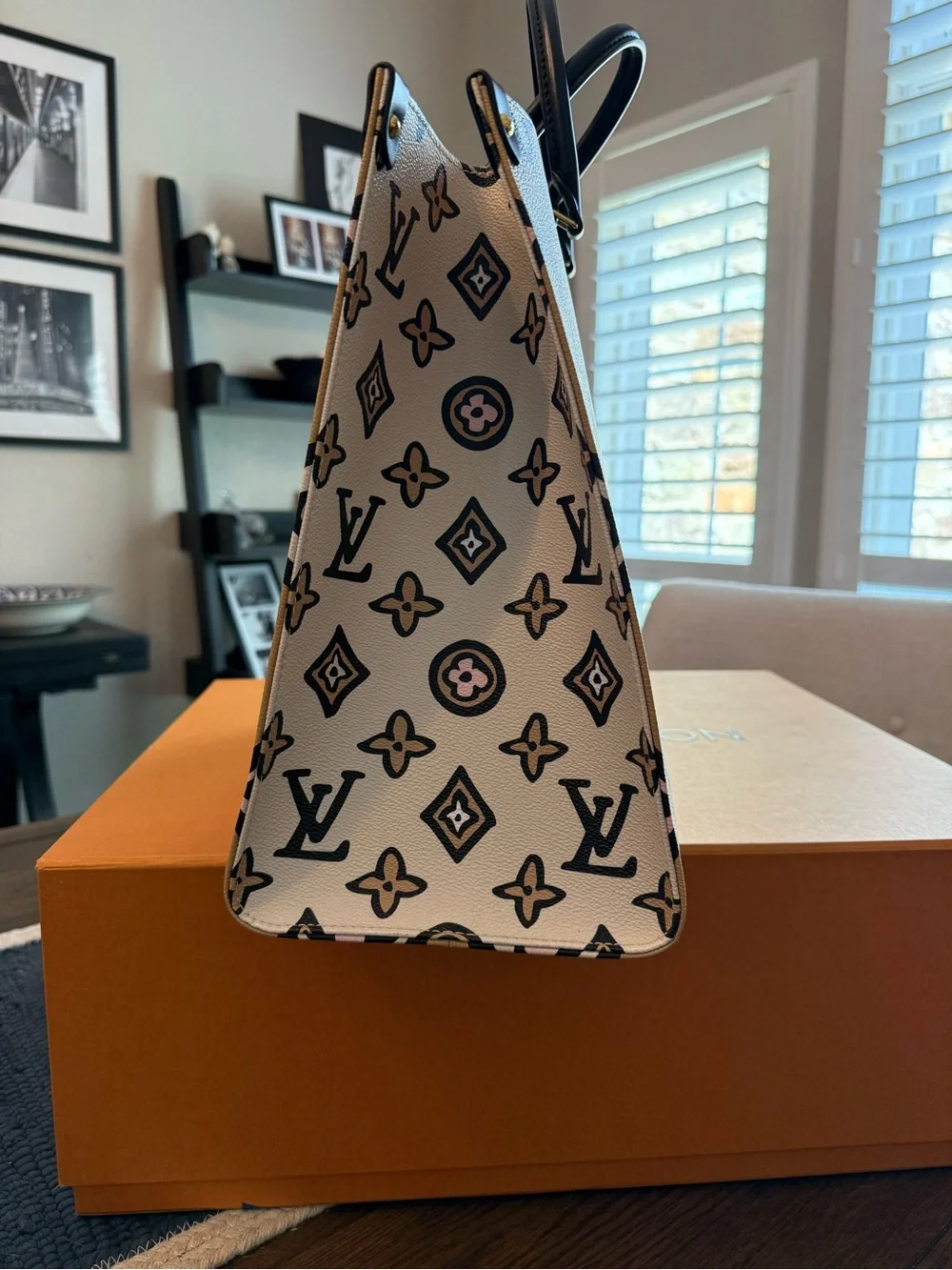 Louis Vuitton bold louis